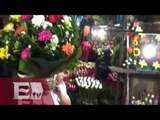 Arreglos florales en el Mercado de Jamaica para obsequiar a las mamás/ Vianey Esquinca