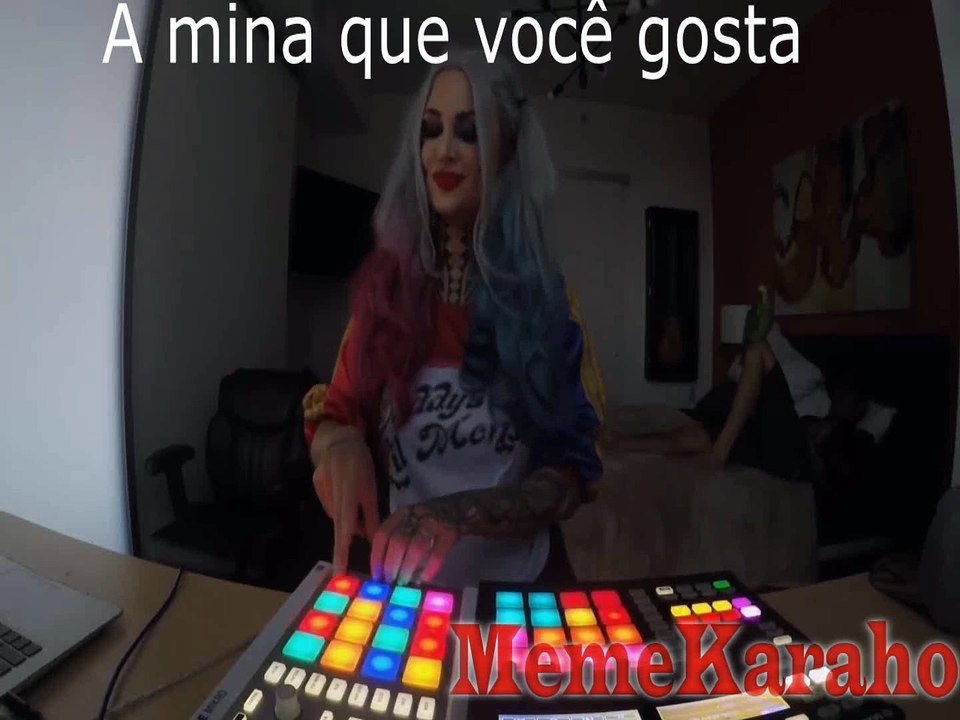 A Mina que você gosta (launchPad) + Musicas na Descrição (errei o nome do lado)