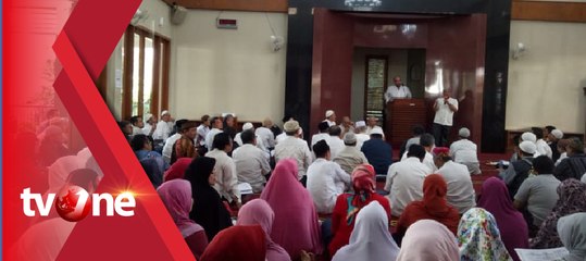 Puluhan Agen dan Korban First Travel Mengadakan Doa Bersama