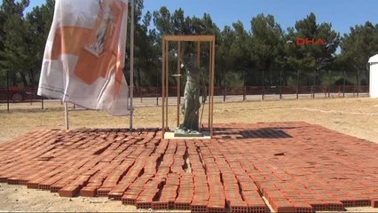 Çanakkale Büyükerşen Adalet Heykeli Tasarımın Dha'ya Anlattı