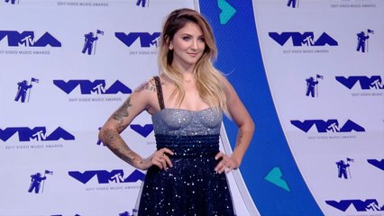 Julia Michaels 2017 Video Music Awards Red Carpet