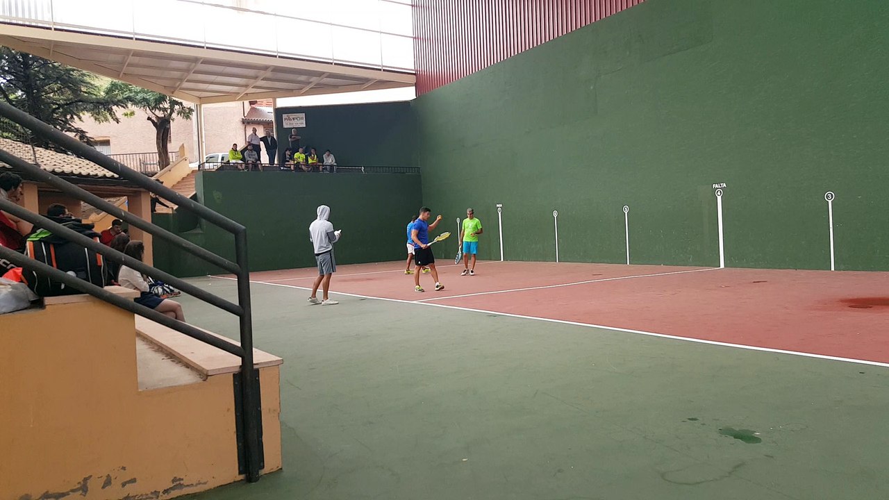 Frontenis cuartos de final open de Ayllón en Fresno Juanmi y Juancar vs  Luis Mariano y Dani