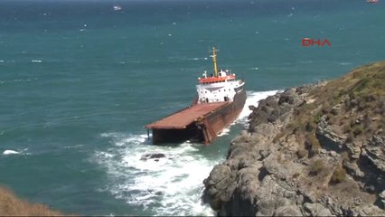İkiye Bölünen Geminin 1 Km Açıktaki Bölümü Battı