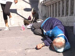 TG 28.08.13 FRATELLI D'ITALIA RISCRIVE LA TOPONOMASTICA A BARI. PER GIOCO E PER DENUNCIA