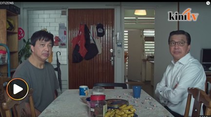 Presiden MCA bancuh kopi, beri pakcik minum dalam video Merdeka