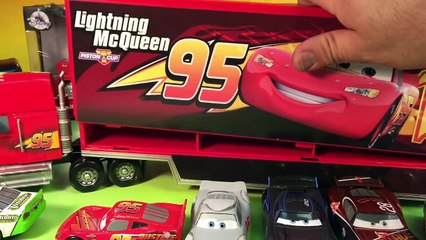 Disney pixar cars 3 lightning mcqueen mack hauler jocko flockos transforme lightning mcqu