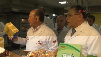 Kadir Topbaş: İstanbul'da Günde 3 Milyon Ekmek Çöpe Gidiyor