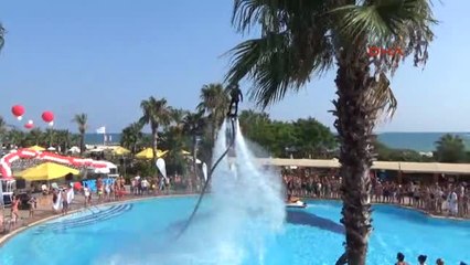 Antalya Tatilcilerin Gözdesi Flyboard Şov