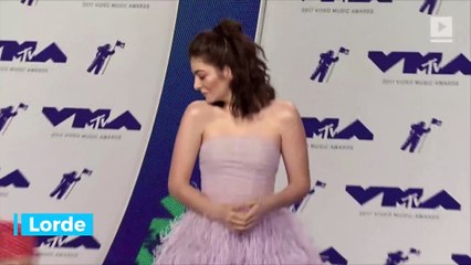 MTV VMAs: Los mejores looks de la alfombra roja