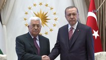 Cumhurbaşkanı Erdoğan, Filistin Devlet Başkanı Mahmut Abbas ile Görüşüyor