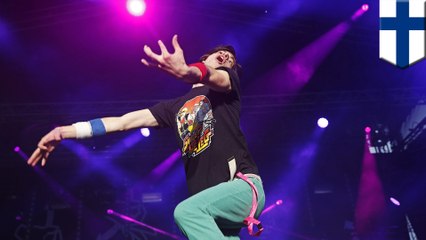 US wins World Air Guitar Championship: American Matt Burns defends world title - TomoNews