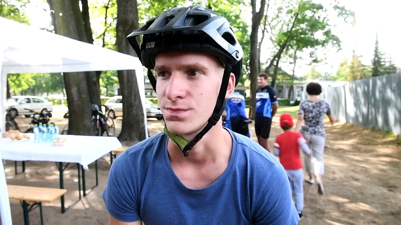 NOVÁKY: V centre mesta otvorili pumptrackovú dráhu pre bajkerov