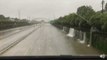 Une cascade sur une autoroute à Houston causée par l'ouragan Harvey !