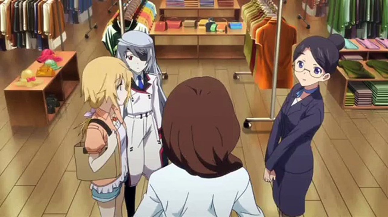 Infinite Stratos 2 - Laura and Charlotte buy new clothes