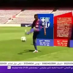 Ousmane Dembele Comically Flops At Freestyle During Barcelona's Presentation!