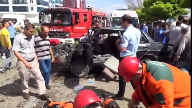 Makas Atan Otomobil Dehşet Saçtı