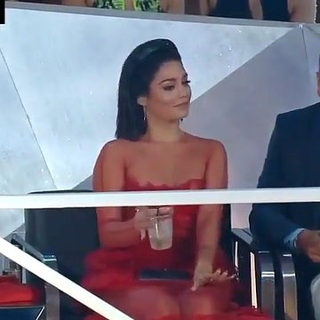 Vanessa Hudgens Is The New Taylor Swift At Awards Shows: Her Killer VMAs Dance Moves