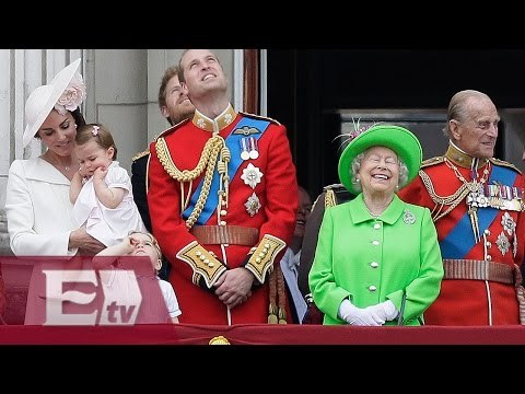 Reina Isabel II celebra su cumpleaños 90 con desfile militar/ Atalo Mata