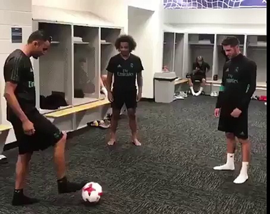 Keylor Navas has more control with the ball than the most expensive signing in the history of Barça.