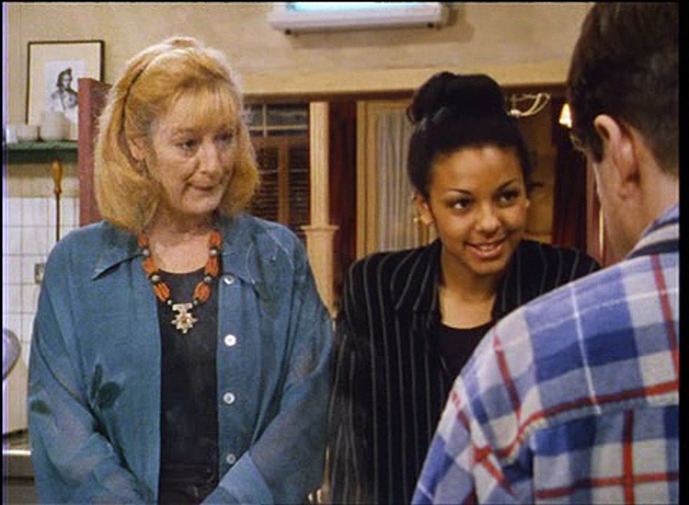 Pie In The Sky 5x08 Smelling Of Roses video Dailymotion