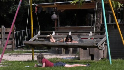 "Drie stemmen voor haar"