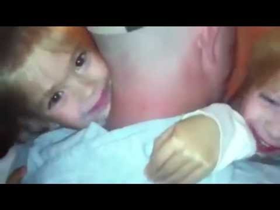 Soldier Dad Surprises His Kids