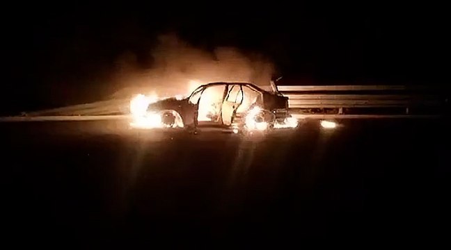 Digjet një veturë në magjistralen Prishtinë-Prizren