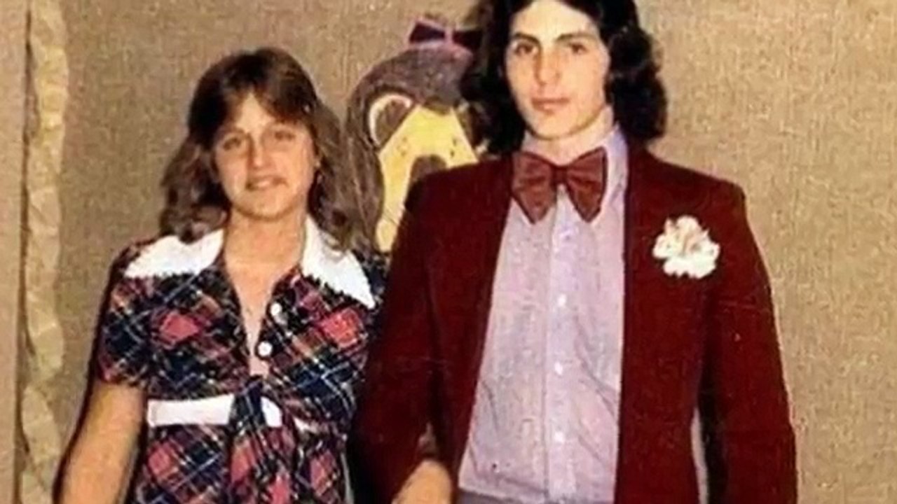 Así lucían estos 13 famosos en la prepa.