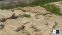 Inciviltà a Bari: rifiuti, topi e scavi archeologici danneggiati
