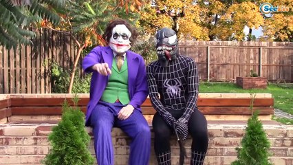 Crying Baby Loses Candy w/ Frozen Elsa, Baby Pink Spidergirl, Batman, Hulk