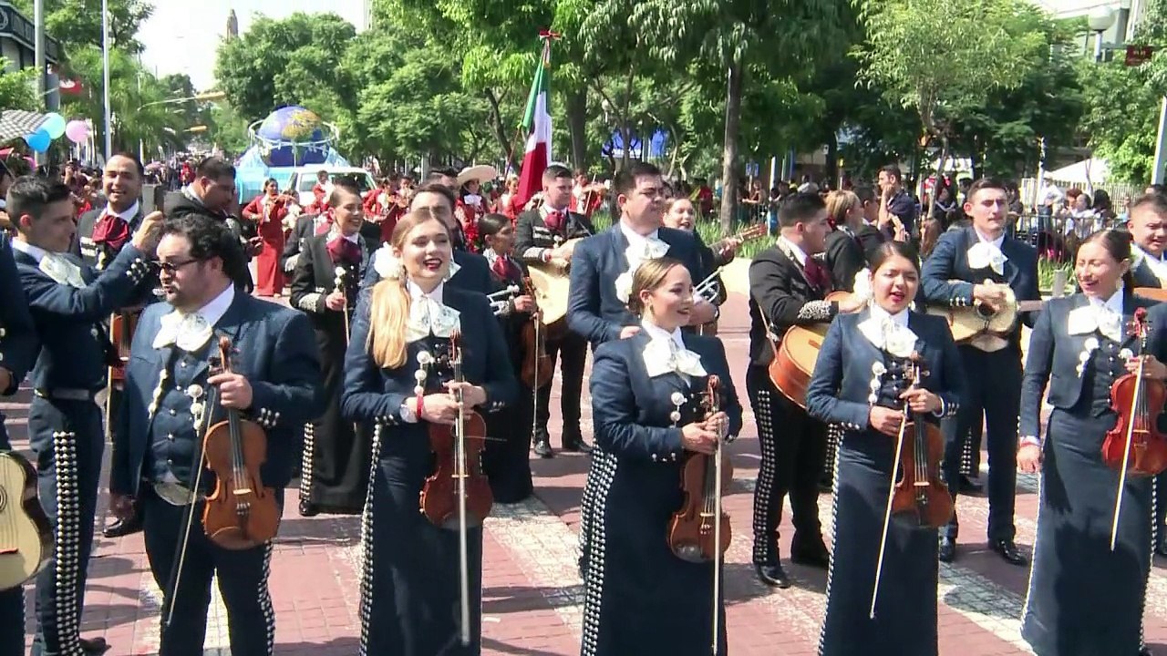 Mariachis de todo el mundo llenan de música Guadalajara