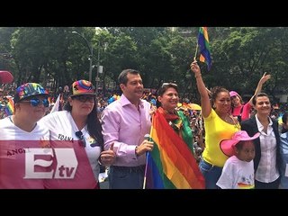 Colorida marcha en la CDMX por el orgullo gay/ Hiram Hurtado