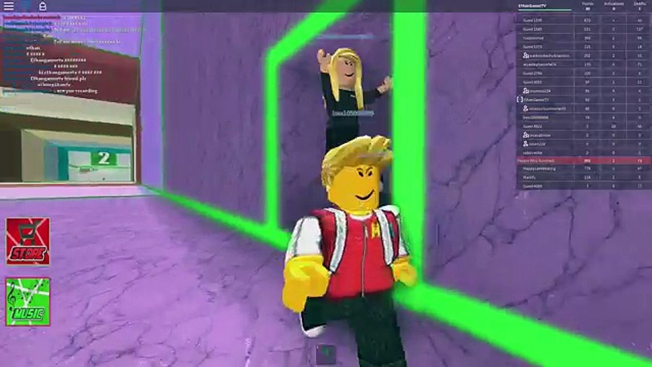 CRUSHED BY A CRAZY SPEEDING WALL IN ROBLOX!