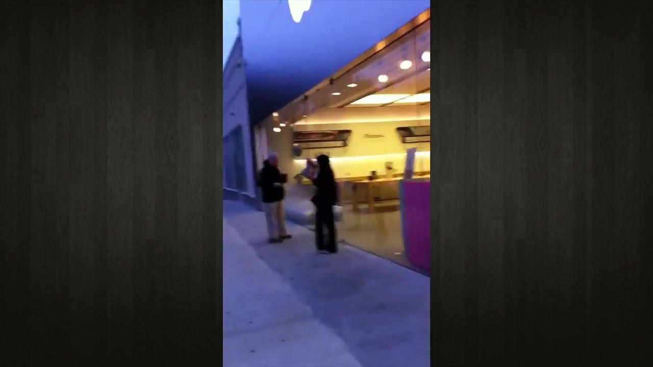 ULTIMATE PUBLIC FREAKOUT COMPILATION ANGRY 2017 FAILS_clip10
