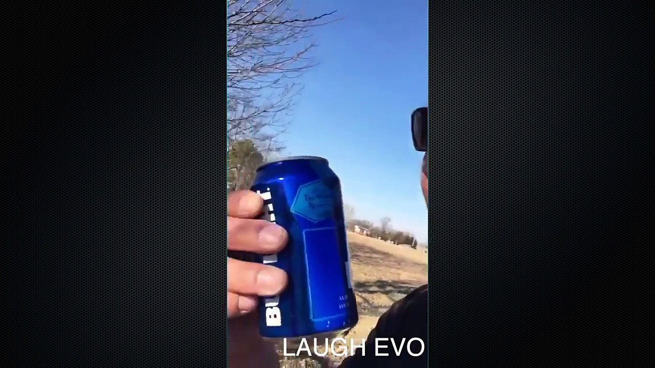 ULTIMATE PUBLIC FREAKOUT COMPILATION INSTANT KARMA ANGRY PEOPLE RACIST 2017 FAILS_clip4