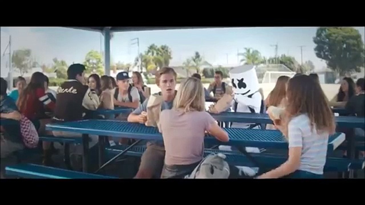 Marshmello I Alone_clip10