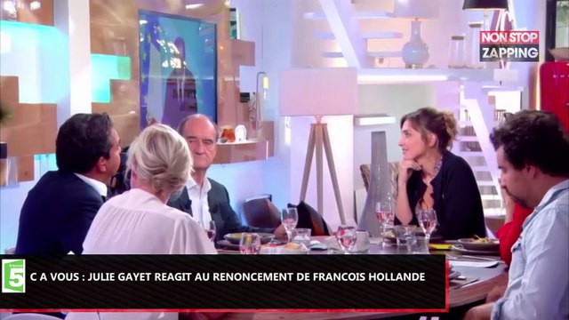 François Hollande : Julie Gayet émue lors de son renoncement à la présidentielle (Vidéo)