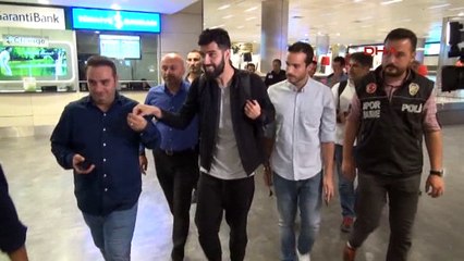 Fenerbahçe'nin yeni transferi Luis Neto İstanbul'da