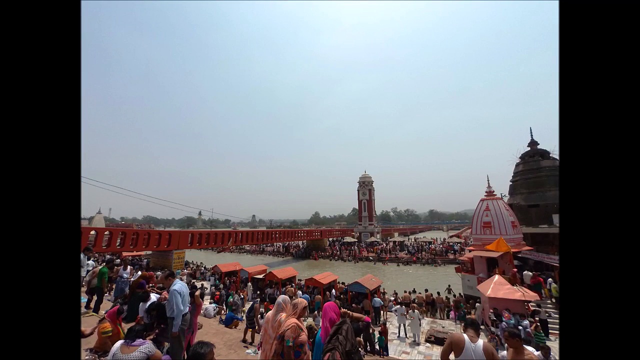 ⁣Maa Ganga in Haridwar - HAR ki PAURI, Ganga Ghat