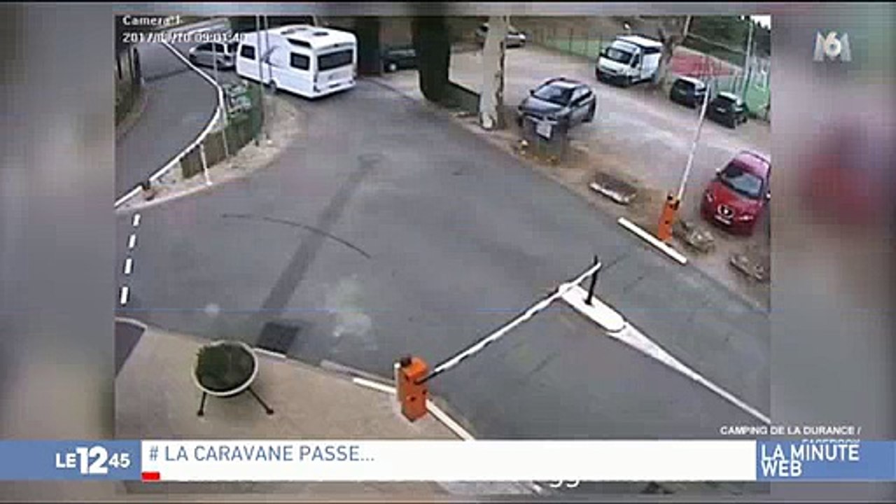 Une caravane se détache d'une voiture et fait le buzz sur internet, découvrez pourquoi - Regardez