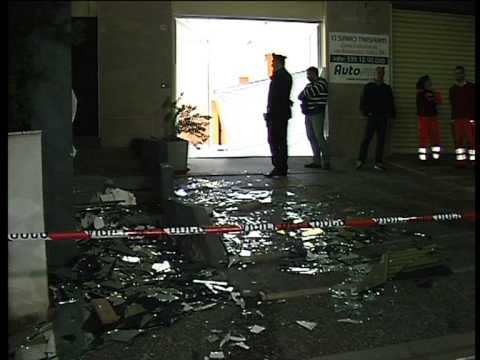 TG 07.11.13 Acquaviva: travolto da una lastra di vetro, muore operaio di 58 anni