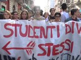 TG 15.11.13 Bari, studenti e lavoratori in piazza contro la legge di stabilità