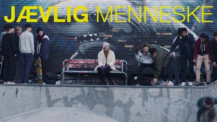 S1E7: Clip 2 - Monday 9.11.15 - 14.40 “Horrible Person”