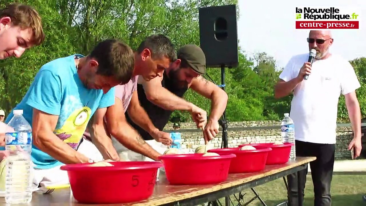 VIDEO. Saint-Martin-La-Pallu. Concours du plus gros mangeur de melon
