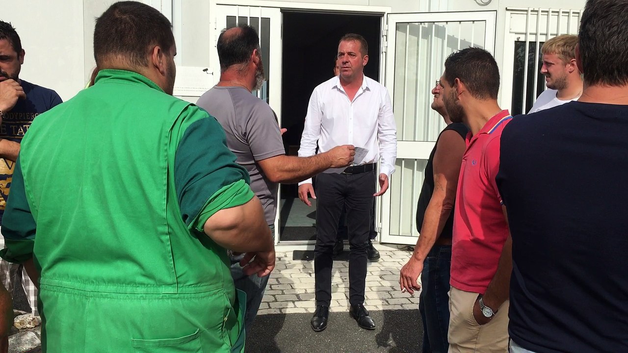 Les deux parties tentent de trouver des solutions.