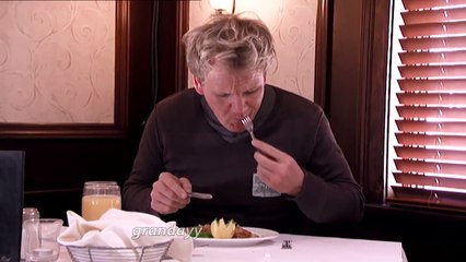 Gordon Ramsay doesnt like his frozen crab cakes
