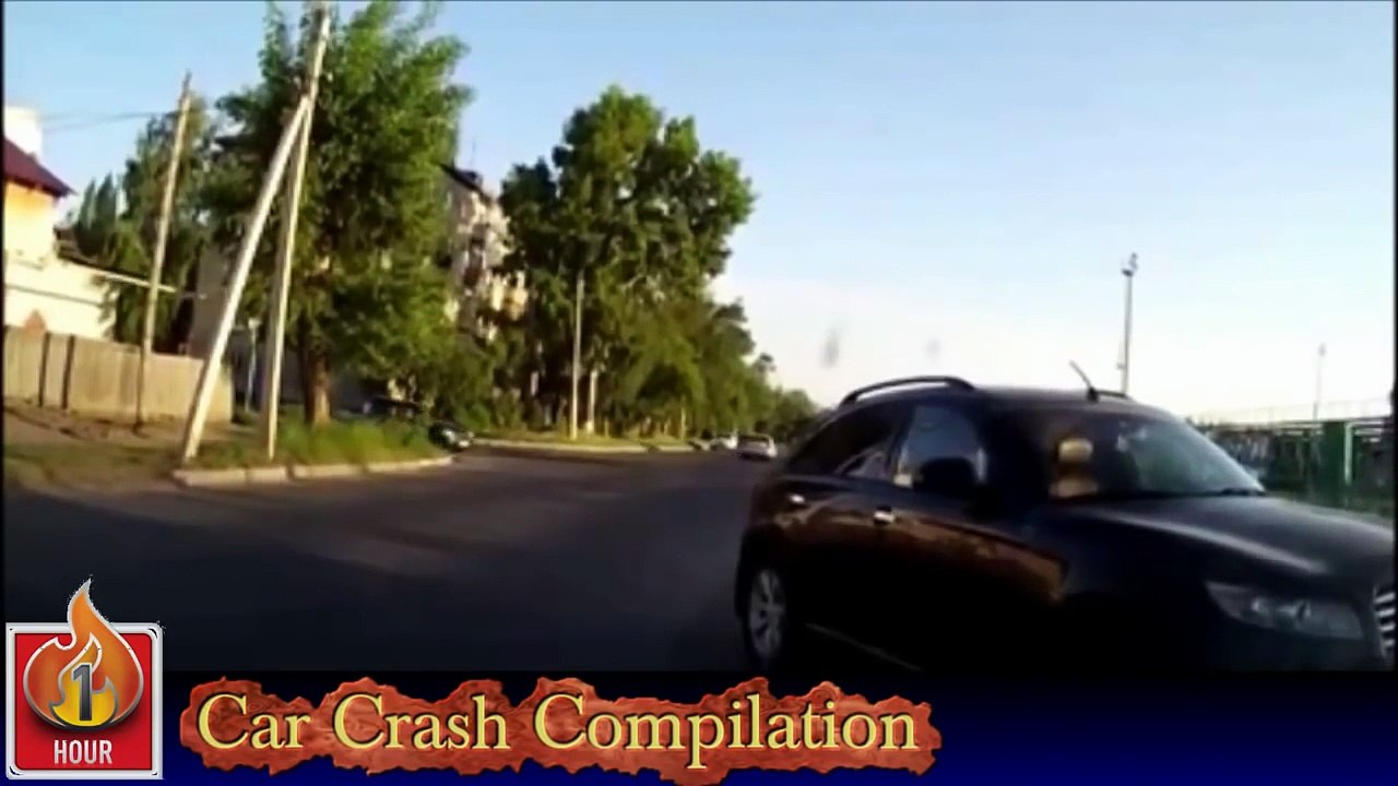CAR CRASH COMPILATION LONG 2014_clip13