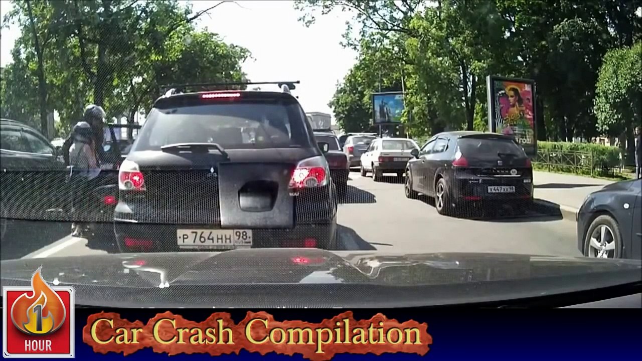CAR CRASH COMPILATION LONG 2014_clip22