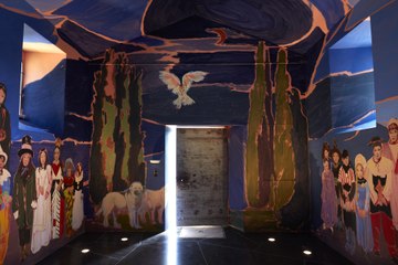 La fresque de Claire Tabouret chez Pierre Yovanovitch