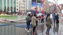 Taksim Savaş Alanına Döndü, Kapalıçarşı'yı Su Bastı